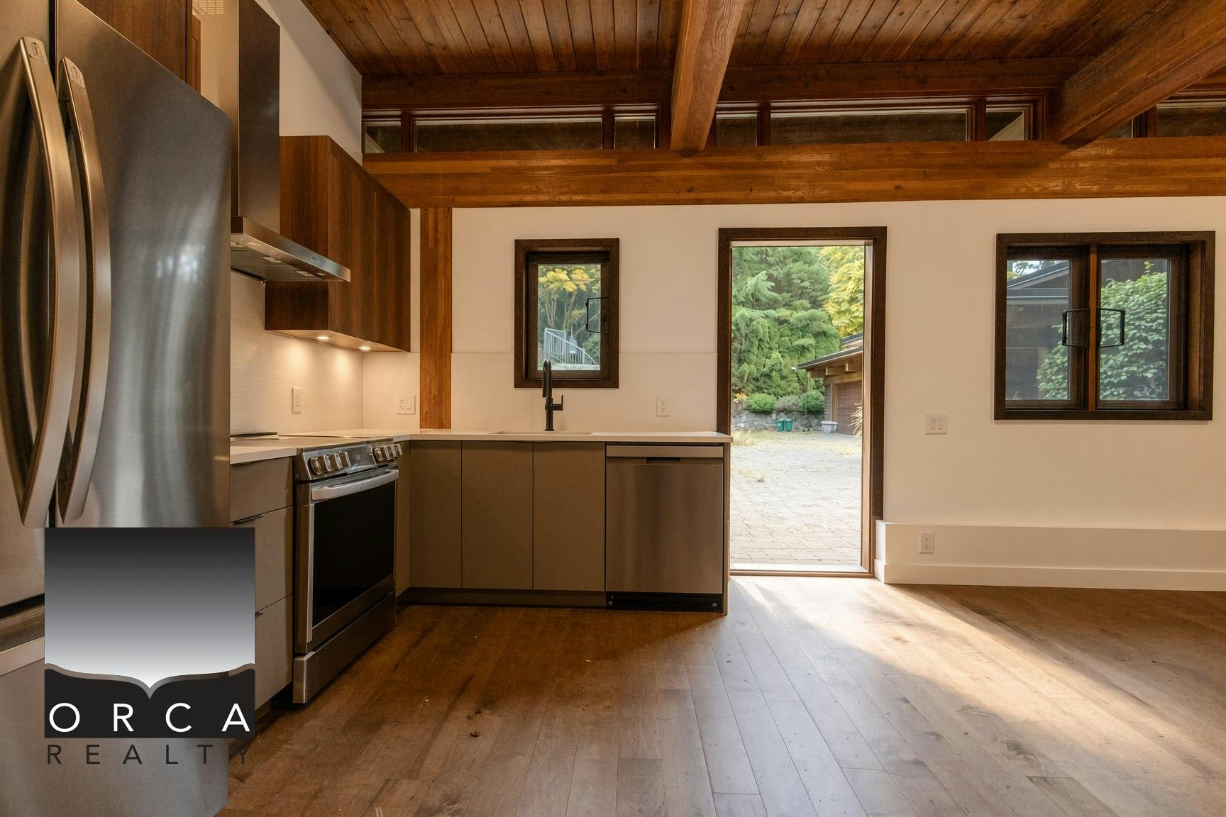 5363 Kew Cliff Road, West Vancouver, BC, V7W 1M3 - 11