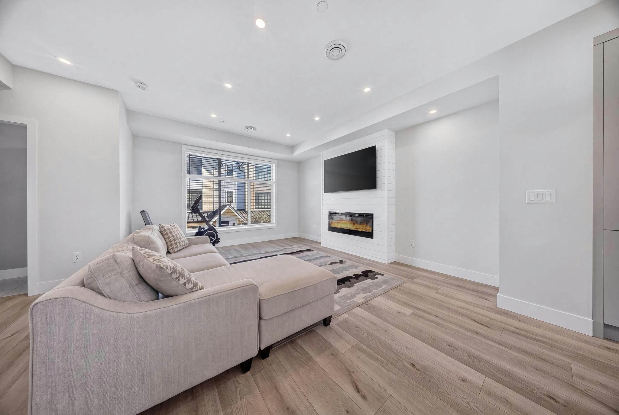 209-46211 Promontory Road - 3