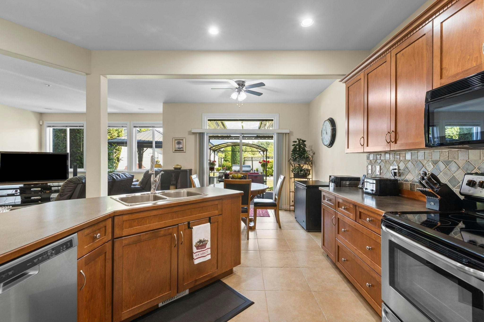 A-2484 Nile Gate, Port Coquitlam, BC, V3B 8B3 - 7