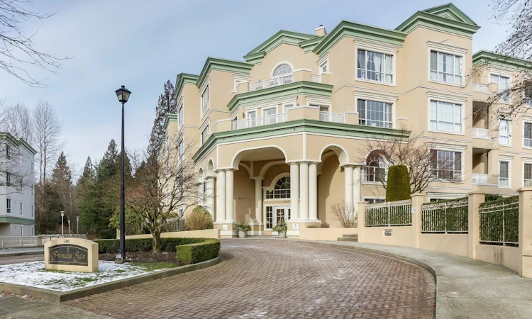 320-2995 Princess Crescent