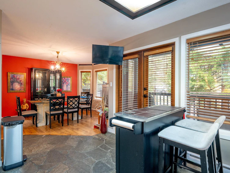 6272 Bishop Way, Whistler, BC, V8E 0C6 - 8