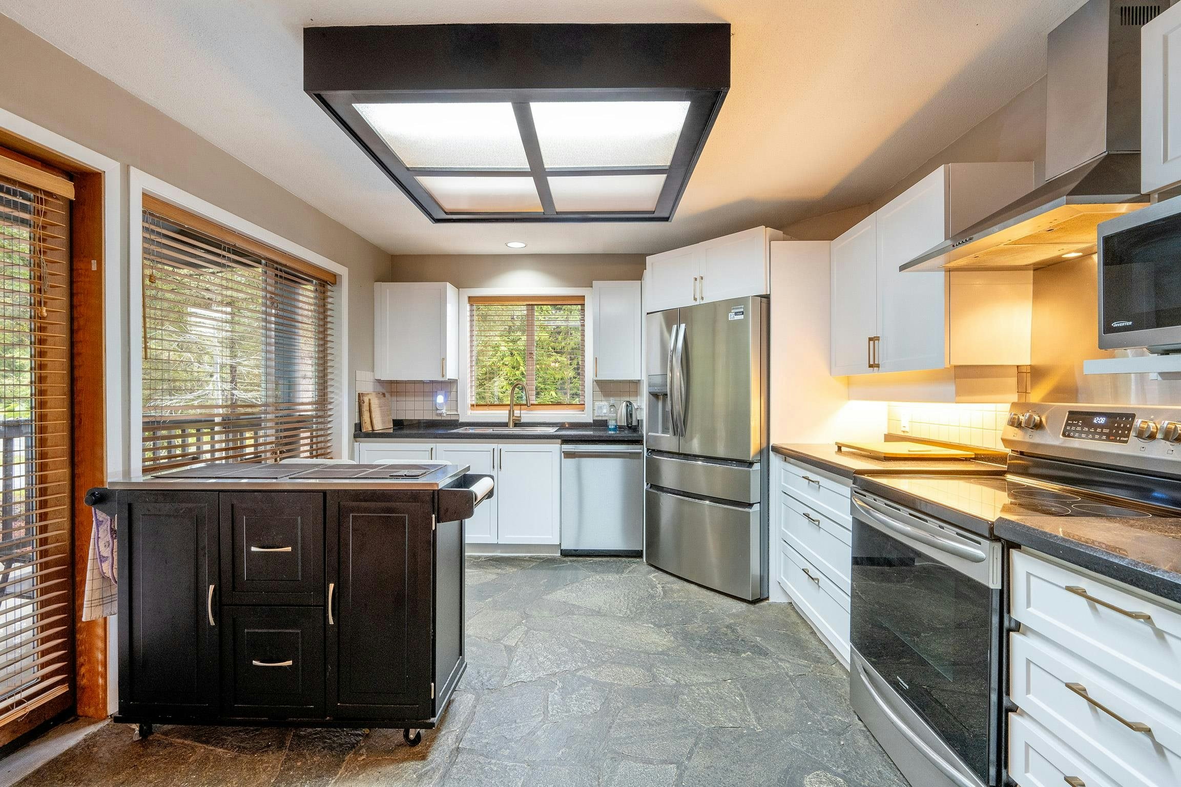 6272 Bishop Way, Whistler, BC, V8E 0C6 - 12