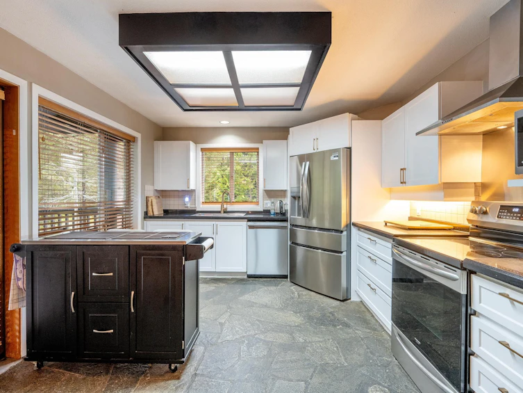 6272 Bishop Way, Whistler, BC, V8E 0C6 - 12