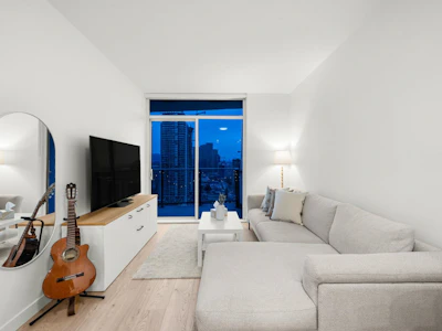2607 2181 Madison Avenue - 4