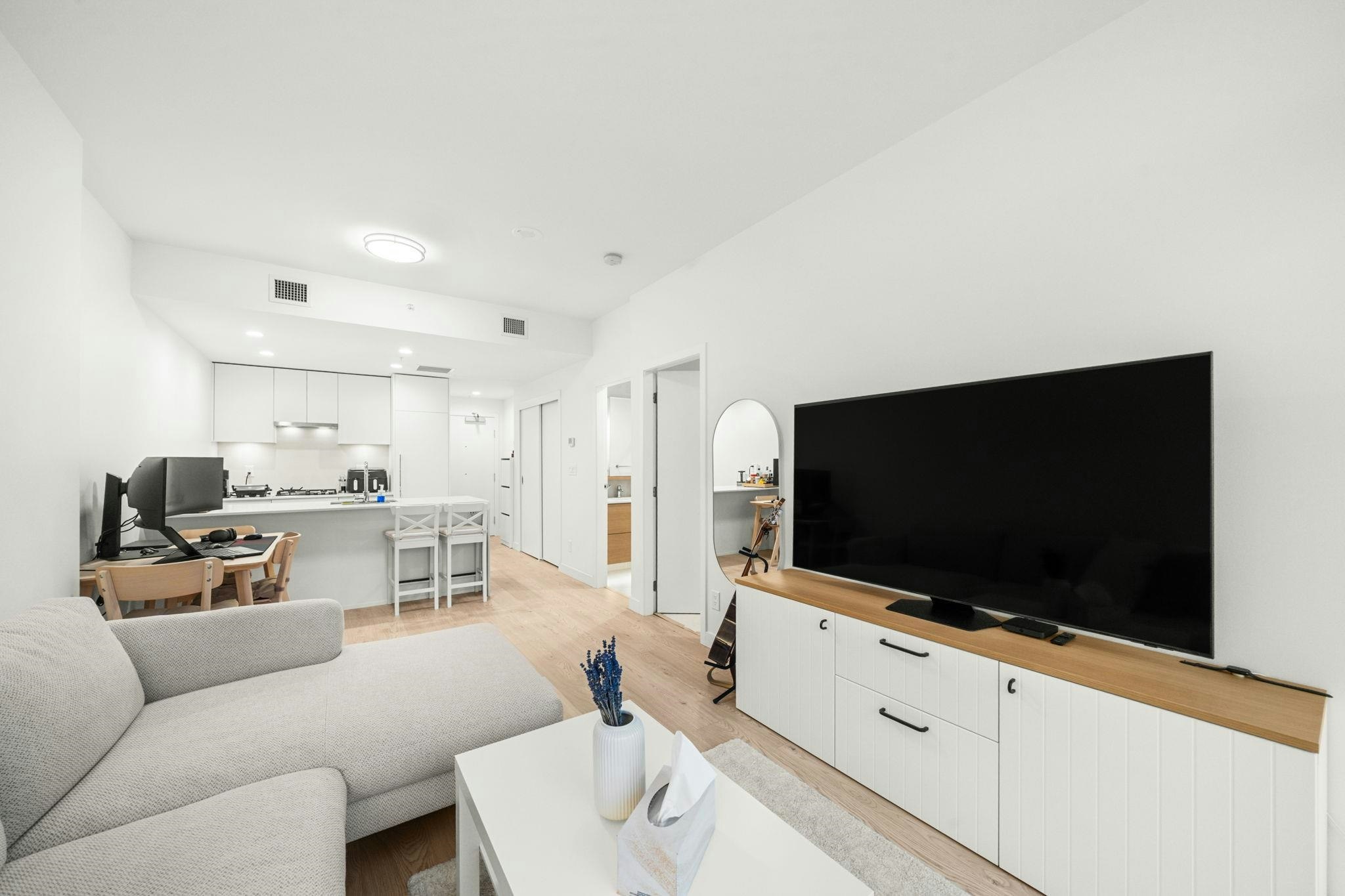 2607 2181 Madison Avenue - 3