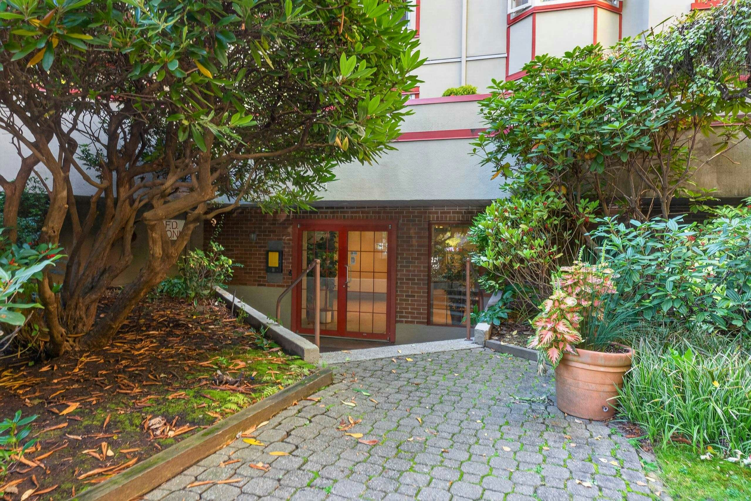 216-7531 Minoru Boulevard - 4