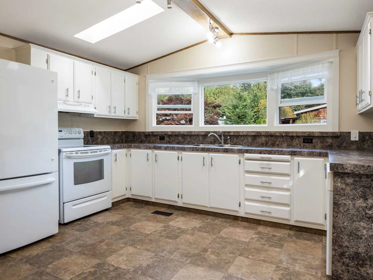 222-45835 Sleepy Hollow Road, Cultus Lake, BC, V2R 5A9 - 8