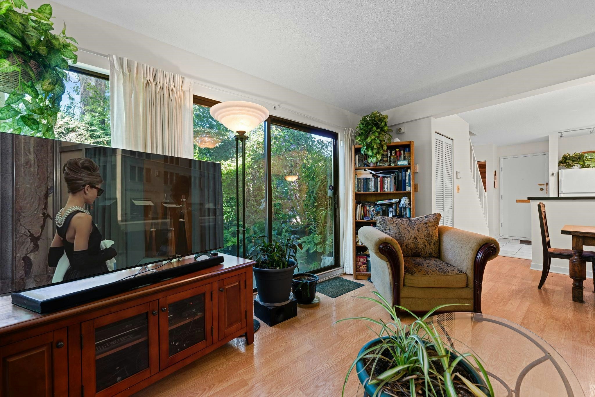 31-460 W 16th Avenue, Vancouver, BC, V5Y 1Z3 - 12