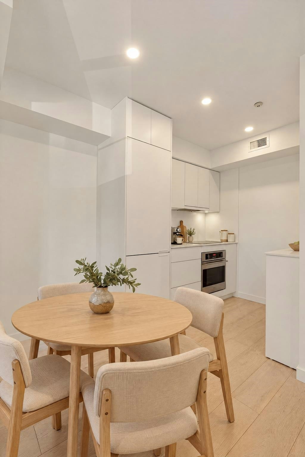 202-1520 Cotton Drive, Vancouver, BC, V5L 3V2 - 6