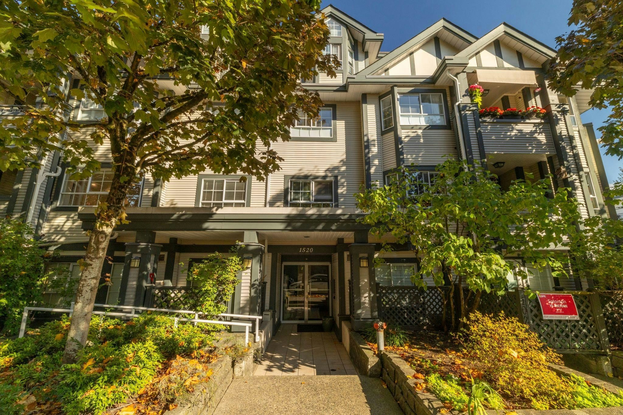 202-1520 Cotton Drive, Vancouver, BC, V5L 3V2
