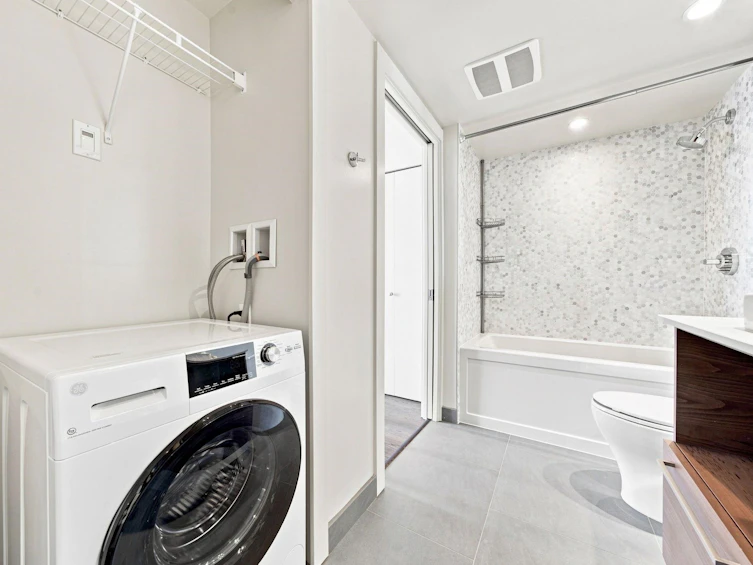 1006-189 Keefer Street, Vancouver, BC, V6A 0C8 - 10
