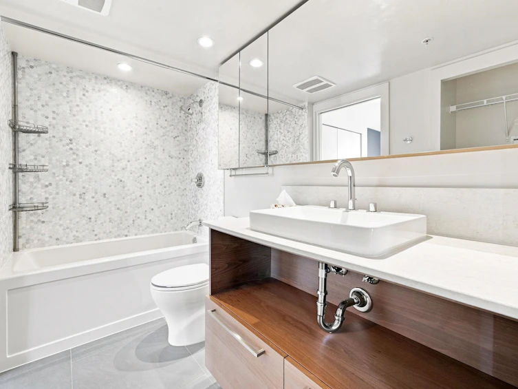 1006-189 Keefer Street, Vancouver, BC, V6A 0C8 - 7