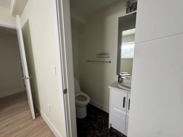 6637 121a Street, Surrey, BC, V3W 0H8 - 33