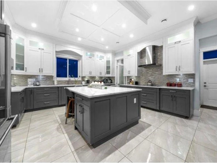 6637 121a Street, Surrey, BC, V3W 0H8 - 24