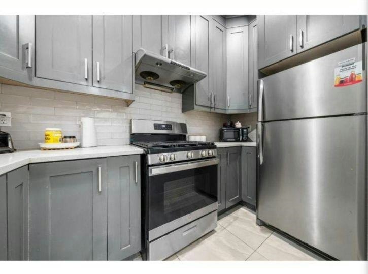 6637 121a Street, Surrey, BC, V3W 0H8 - 8