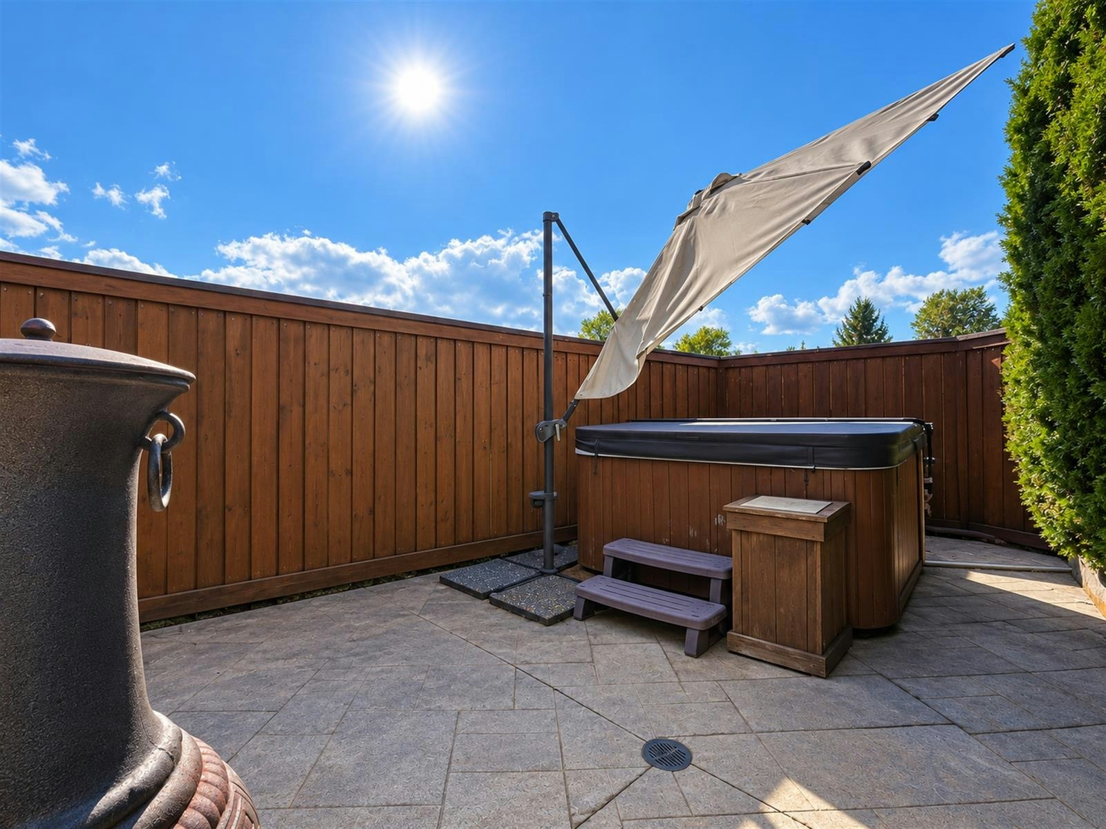 8055 144th Street, Surrey, BC, V3W 5T3 - 16