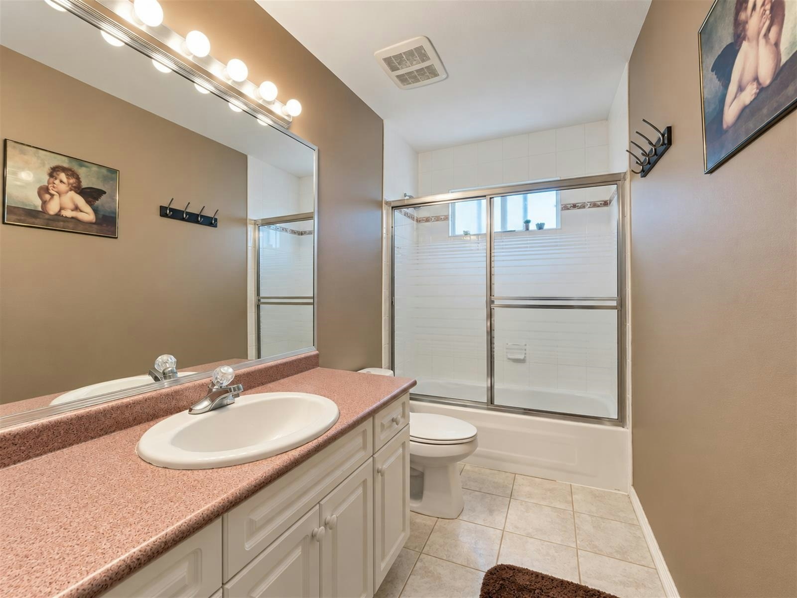 8055 144th Street, Surrey, BC, V3W 5T3 - 27