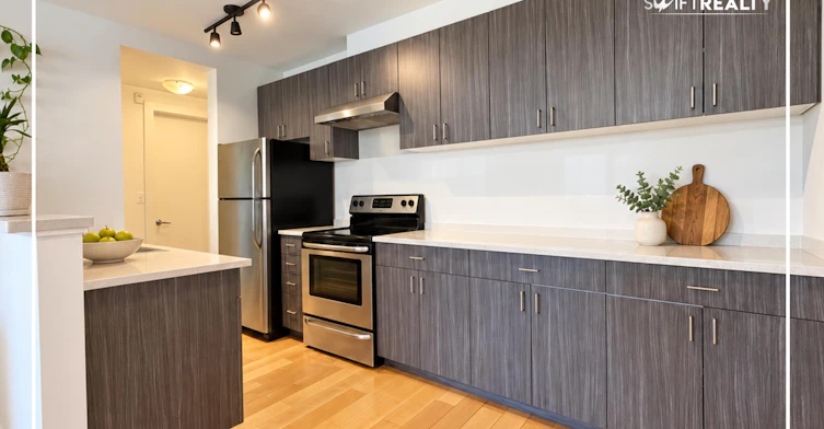 309-1033 St Georges Ave, North Vancouver, BC, V7L 3H5 - 3