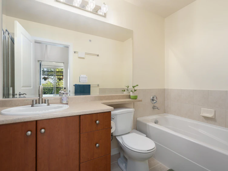 418-10180 153 Street, Surrey, BC, V3R 0B5 - 21