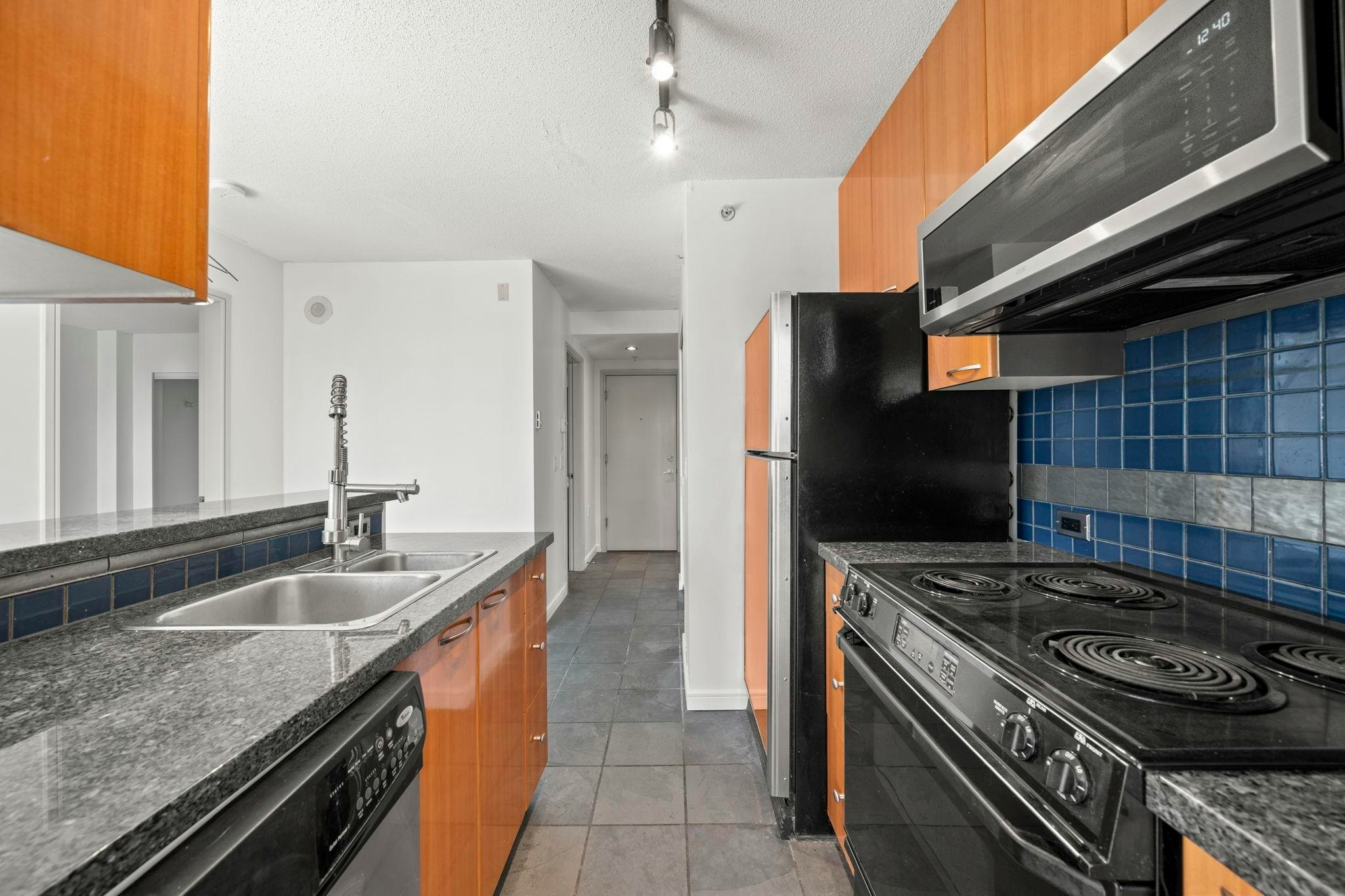 1807-1068 Hornby Street, Vancouver, BC, V6Z 2Y7 - 12