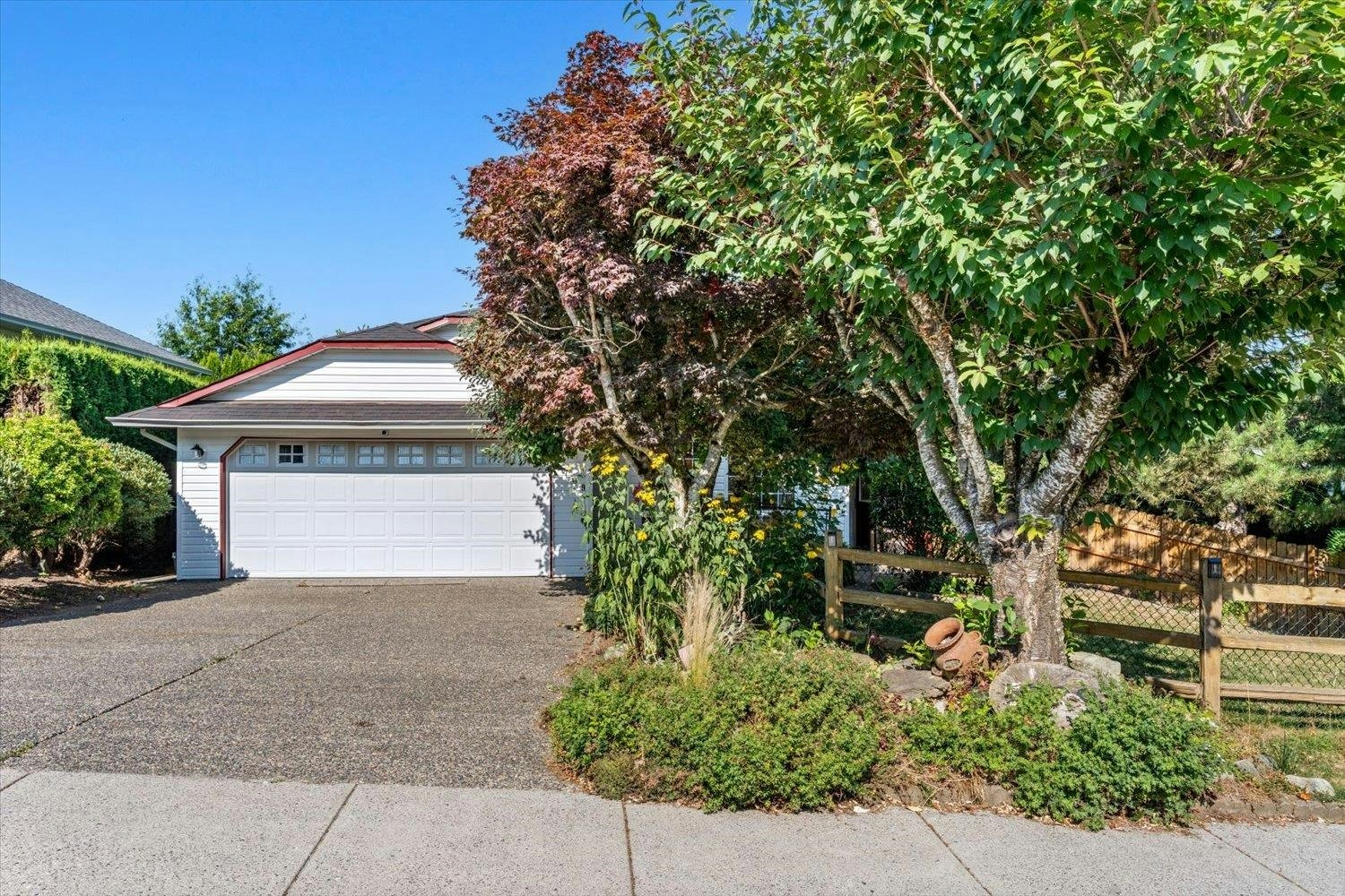 5709 Stonehaven Street, Chilliwack, BC, V2R 3Y6