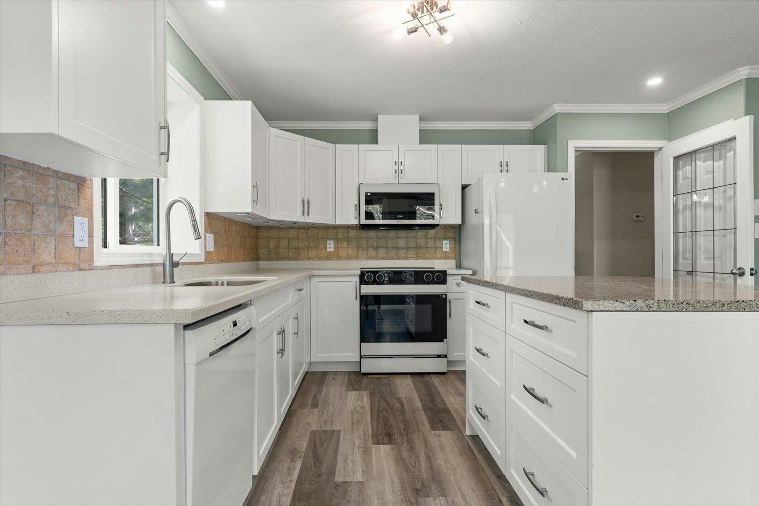 5709 Stonehaven Street, Chilliwack, BC, V2R 3Y6 - 16