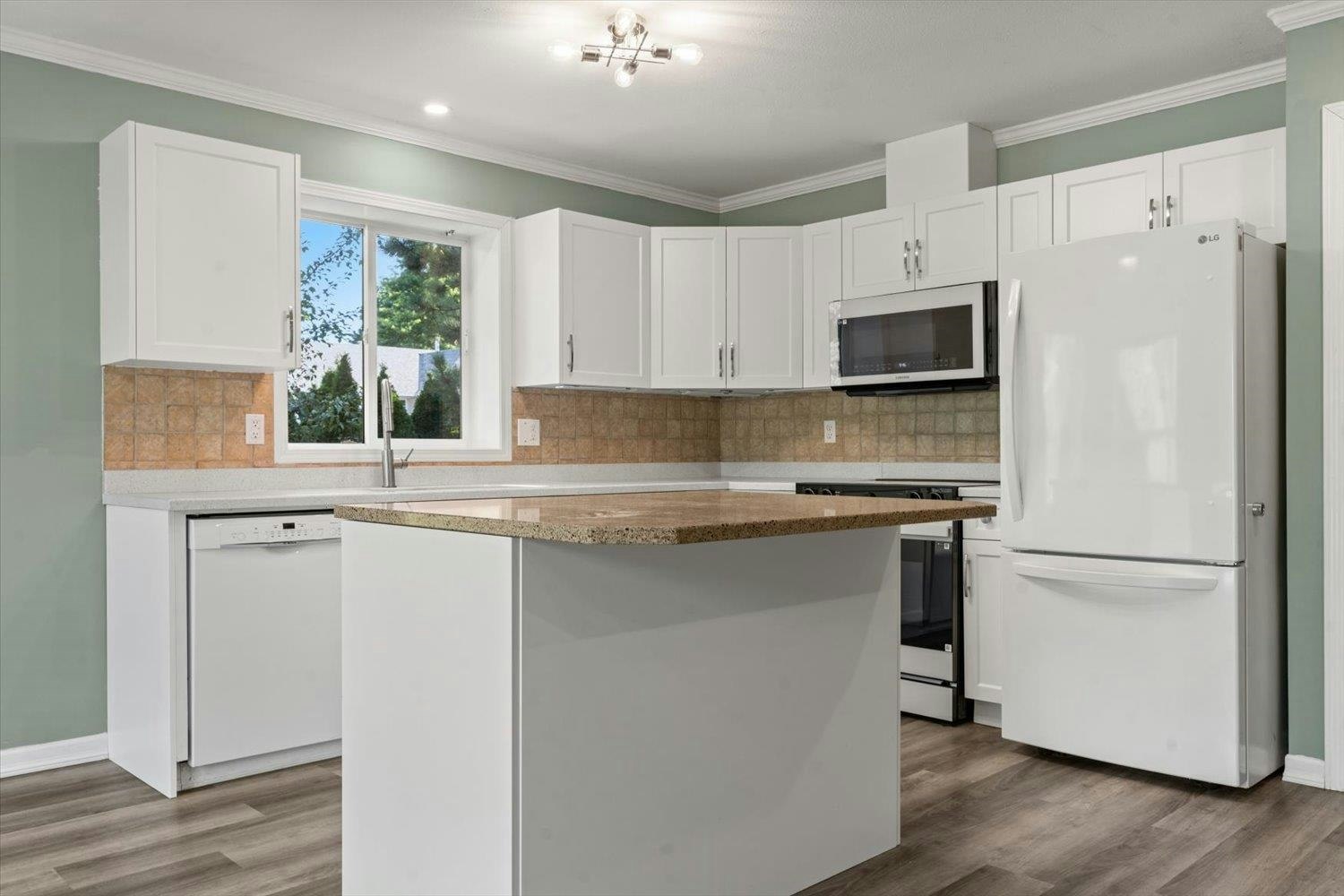 5709 Stonehaven Street, Chilliwack, BC, V2R 3Y6 - 17