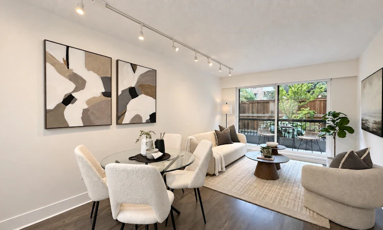 110-2033 W 7th Avenue