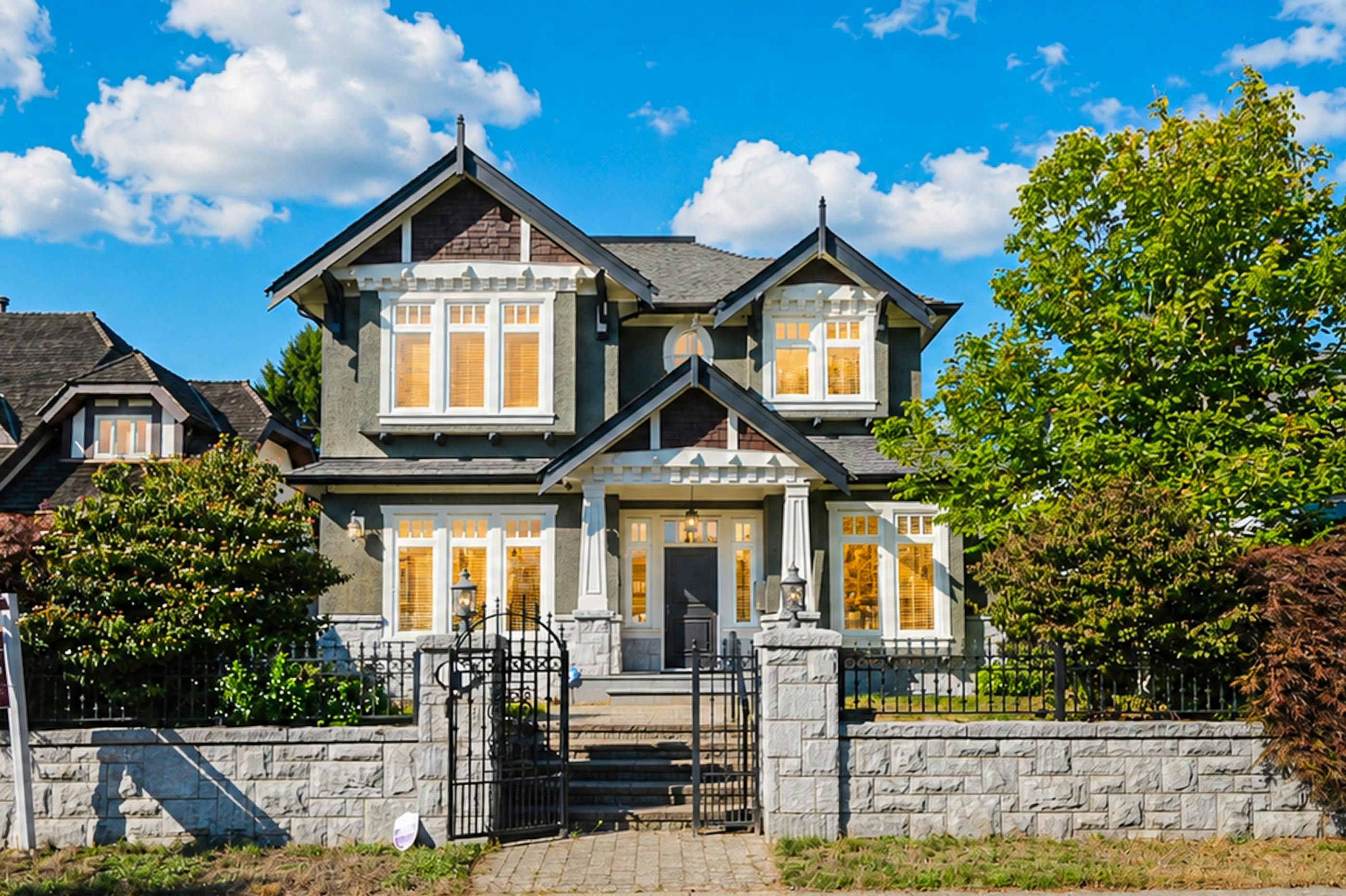 1657 W 58th Avenue, Vancouver, BC, V6P 1W8
