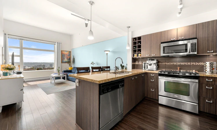 302-709 12th Street