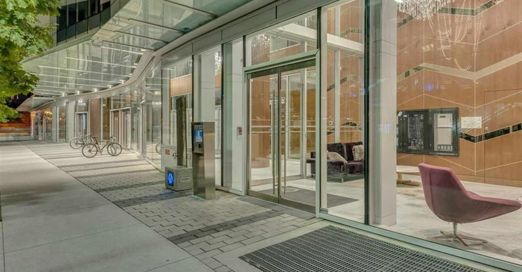 PH2015-68 Smithe Street, Vancouver, BC, V6B 0P4 - 16