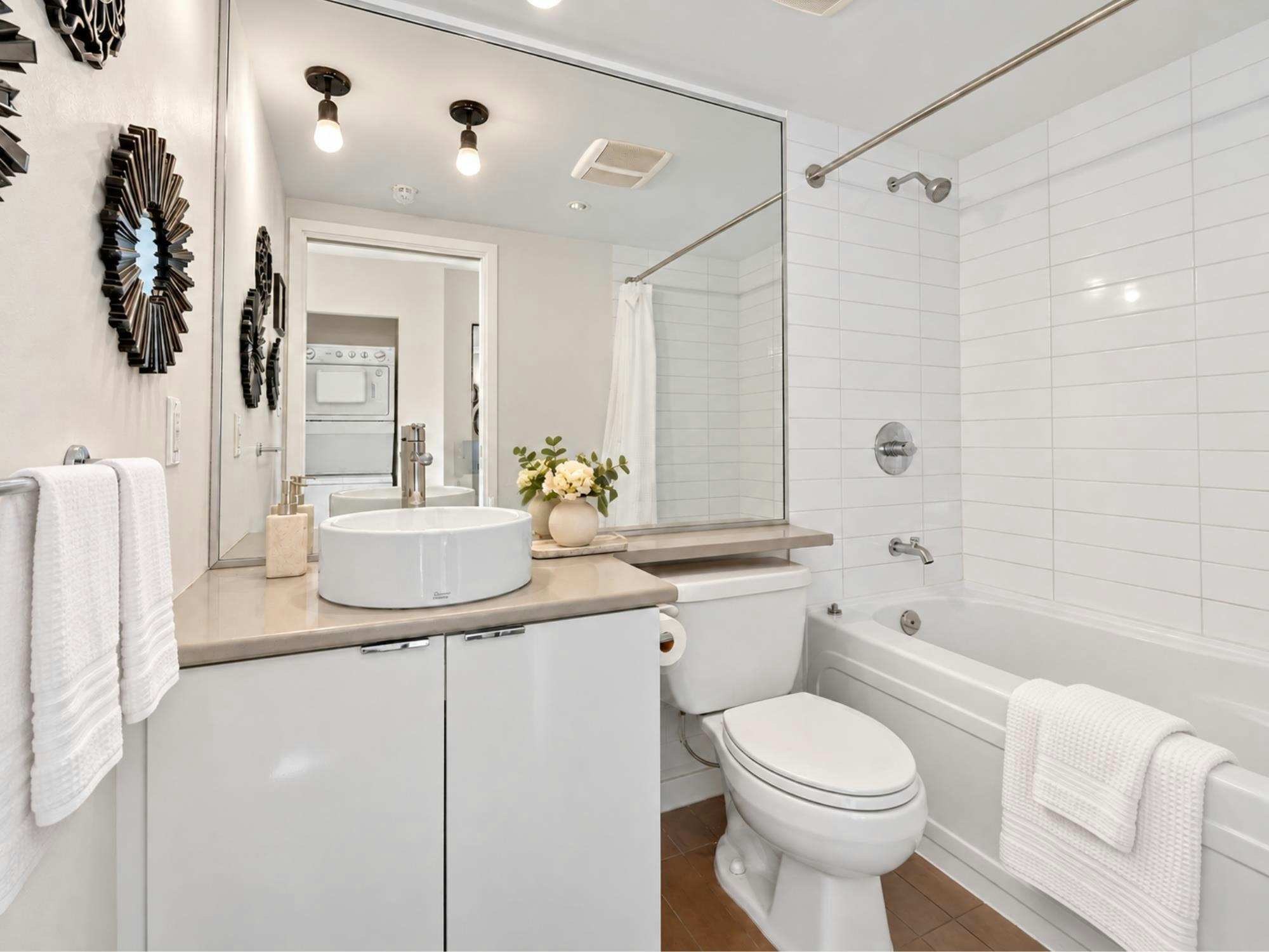 2508-233 Robson Street - 3