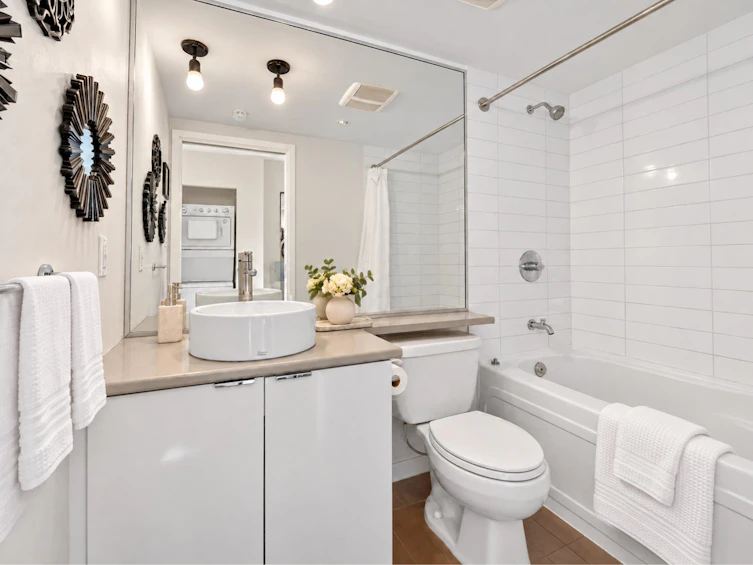 2508-233 Robson Street, Vancouver, BC, V6B 0E8 - 3
