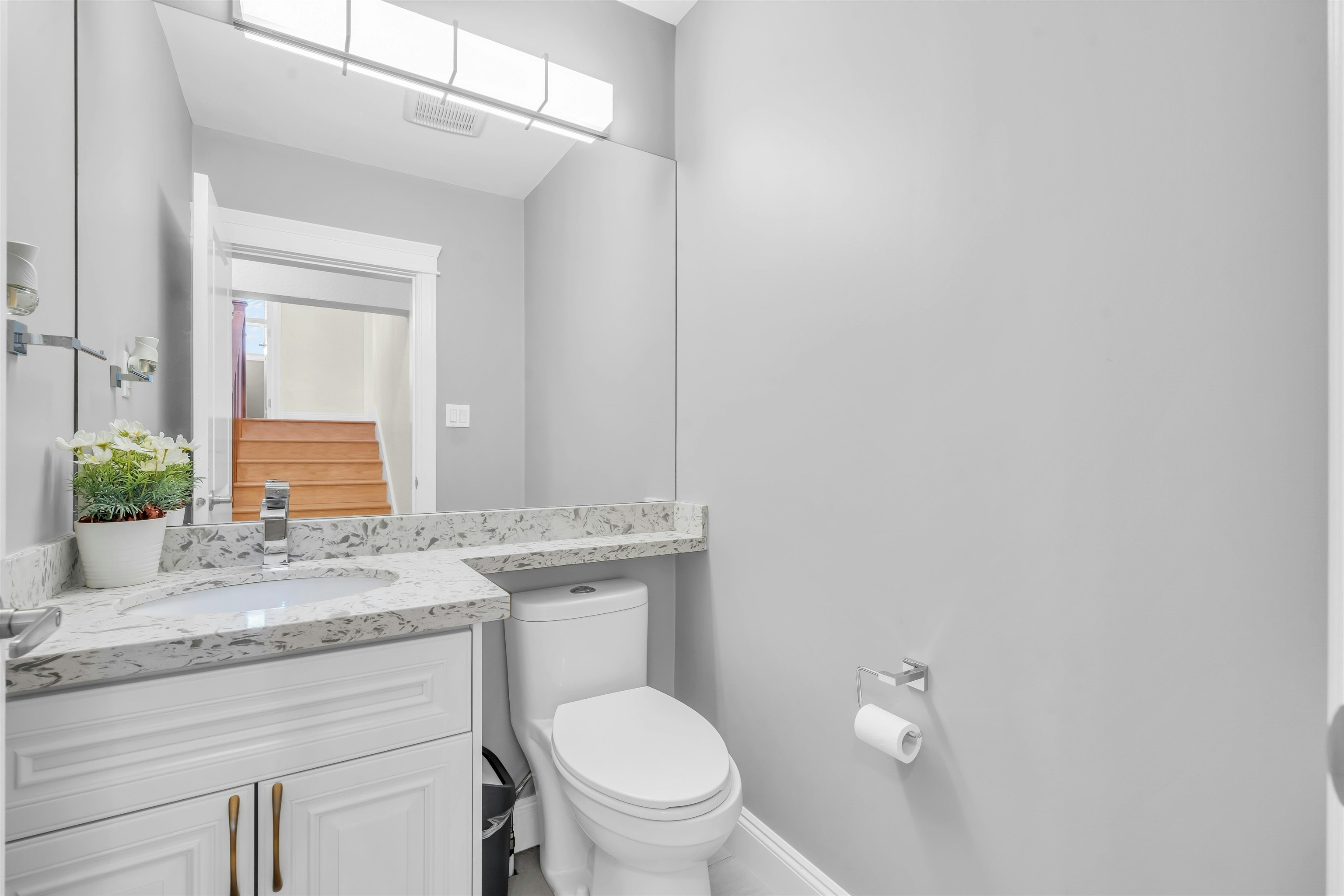 8758 Crest Drive, Burnaby, BC, V3N 4A2 - 33
