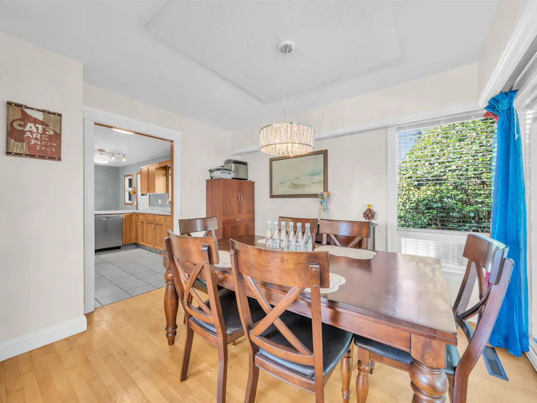 8758 Crest Drive, Burnaby, BC, V3N 4A2 - 25