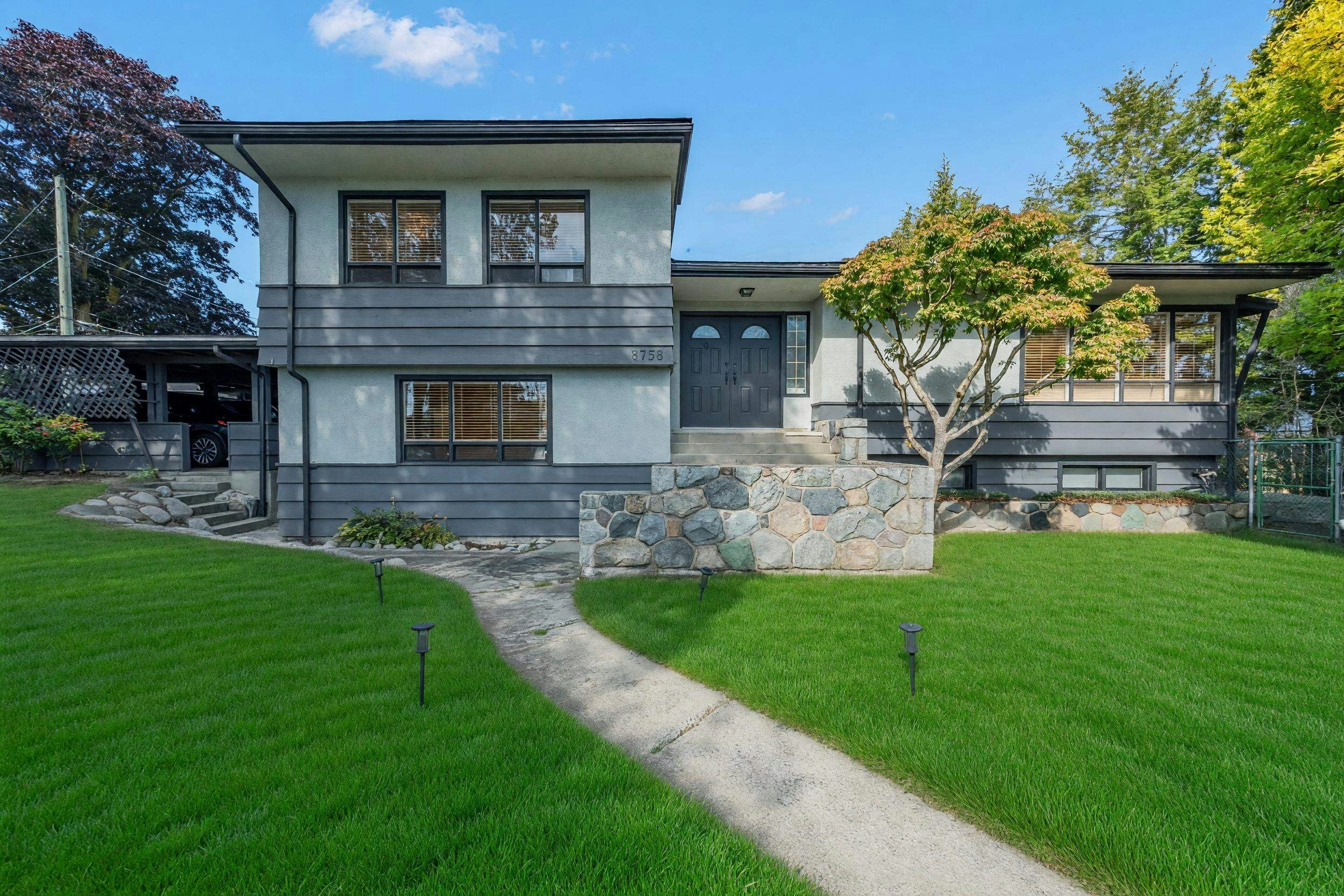 8758 Crest Drive, Burnaby, BC, V3N 4A2 - 30