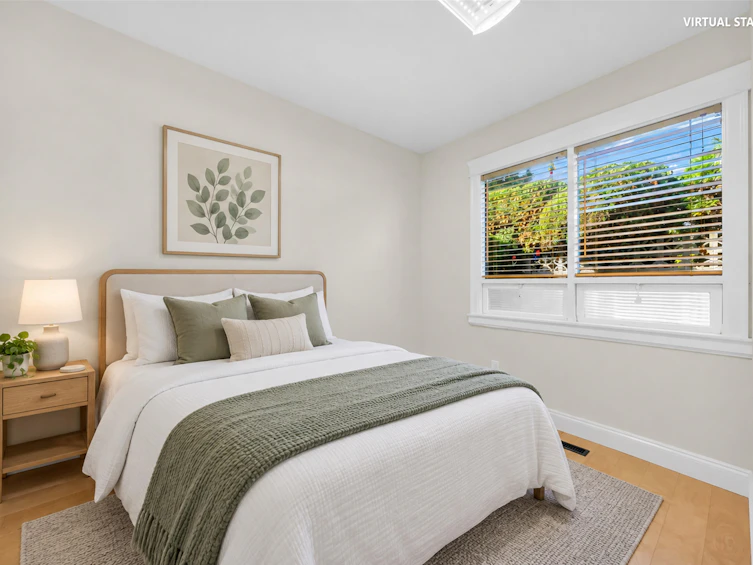 8758 Crest Drive, Burnaby, BC, V3N 4A2 - 16
