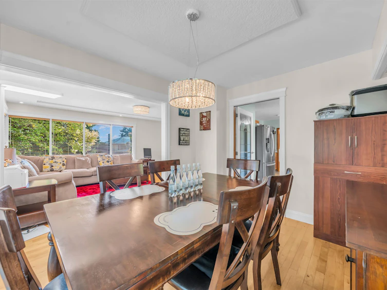 8758 Crest Drive, Burnaby, BC, V3N 4A2 - 24