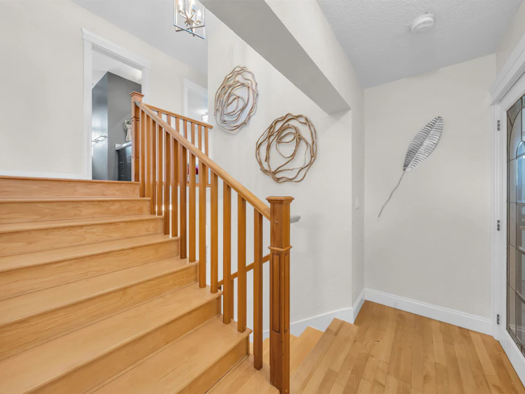 8758 Crest Drive, Burnaby, BC, V3N 4A2 - 19
