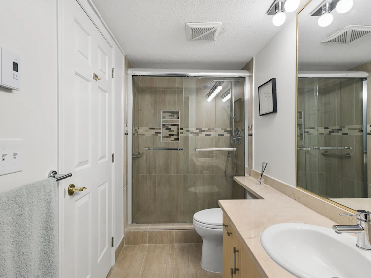 305-980 W 21st Avenue, Vancouver, BC, V5Z 1Z1 - 21