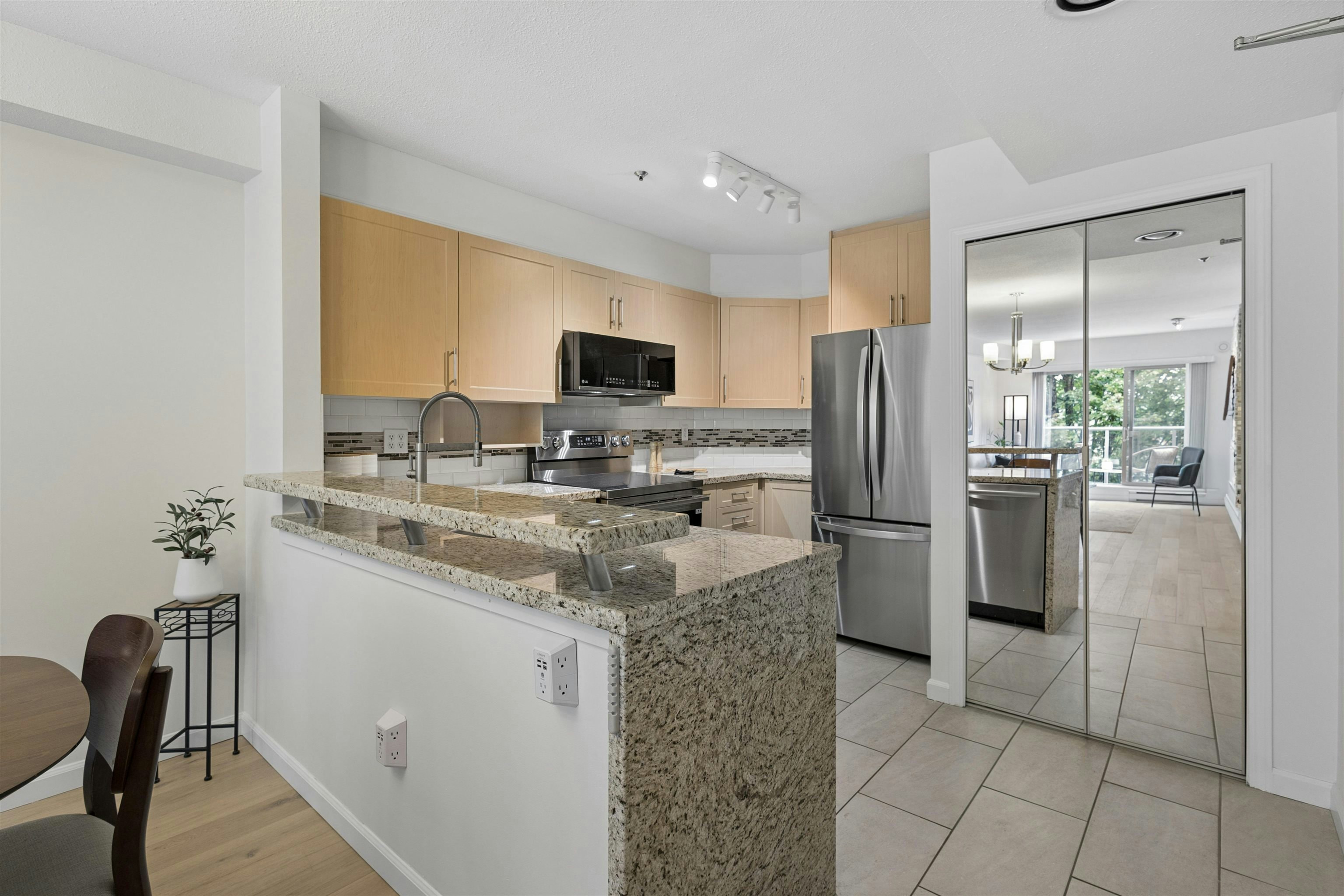305-980 W 21st Avenue, Vancouver, BC, V5Z 1Z1 - 9