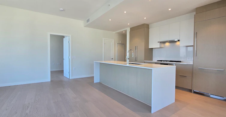 2103-128 W 15th Street, North Vancouver, BC, V7M 0H6 - 11