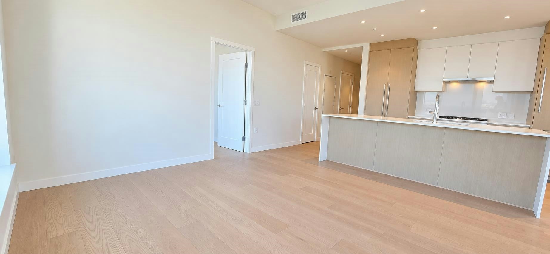 2103-128 W 15th Street, North Vancouver, BC, V7M 0H6 - 5
