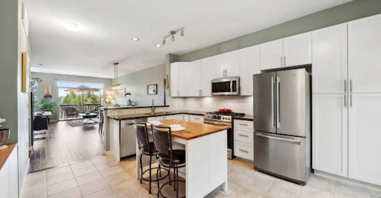 320 Decaire Street, Coquitlam, BC, V3K 7C3 - 7