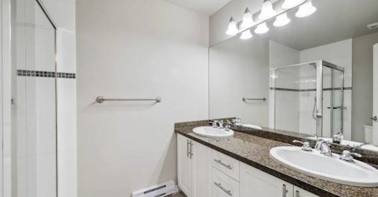 320 Decaire Street, Coquitlam, BC, V3K 7C3 - 15