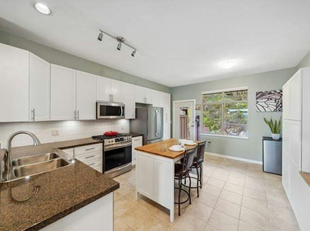 320 Decaire Street, Coquitlam, BC, V3K 7C3 - 6