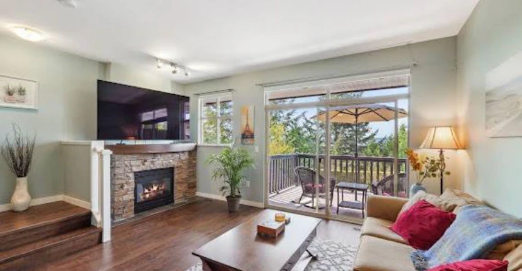 320 Decaire Street, Coquitlam, BC, V3K 7C3