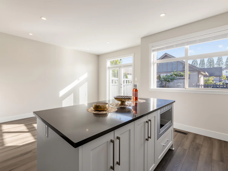 16476 24a Avenue, Surrey, BC, V3Z 0V8 - 14