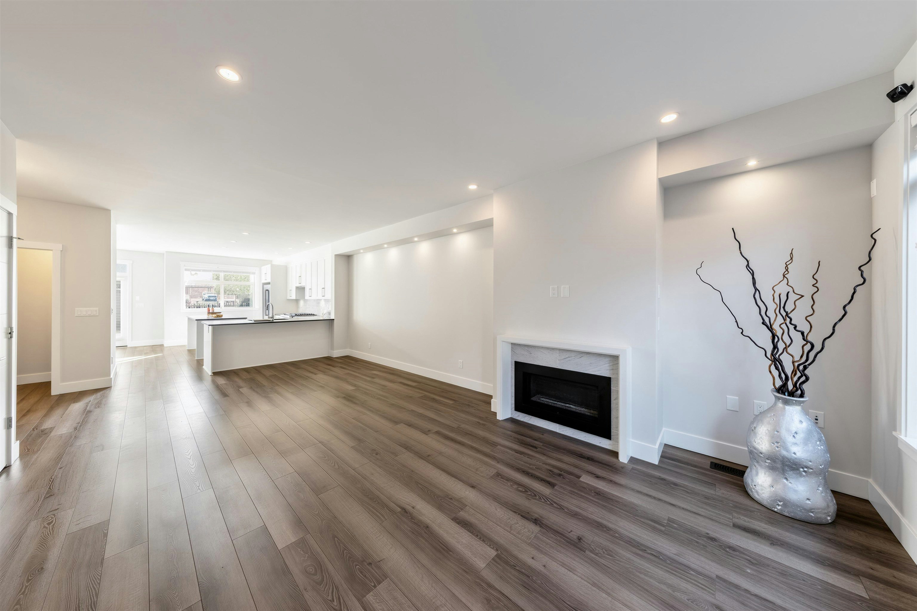 16476 24a Avenue, Surrey, BC, V3Z 0V8 - 10