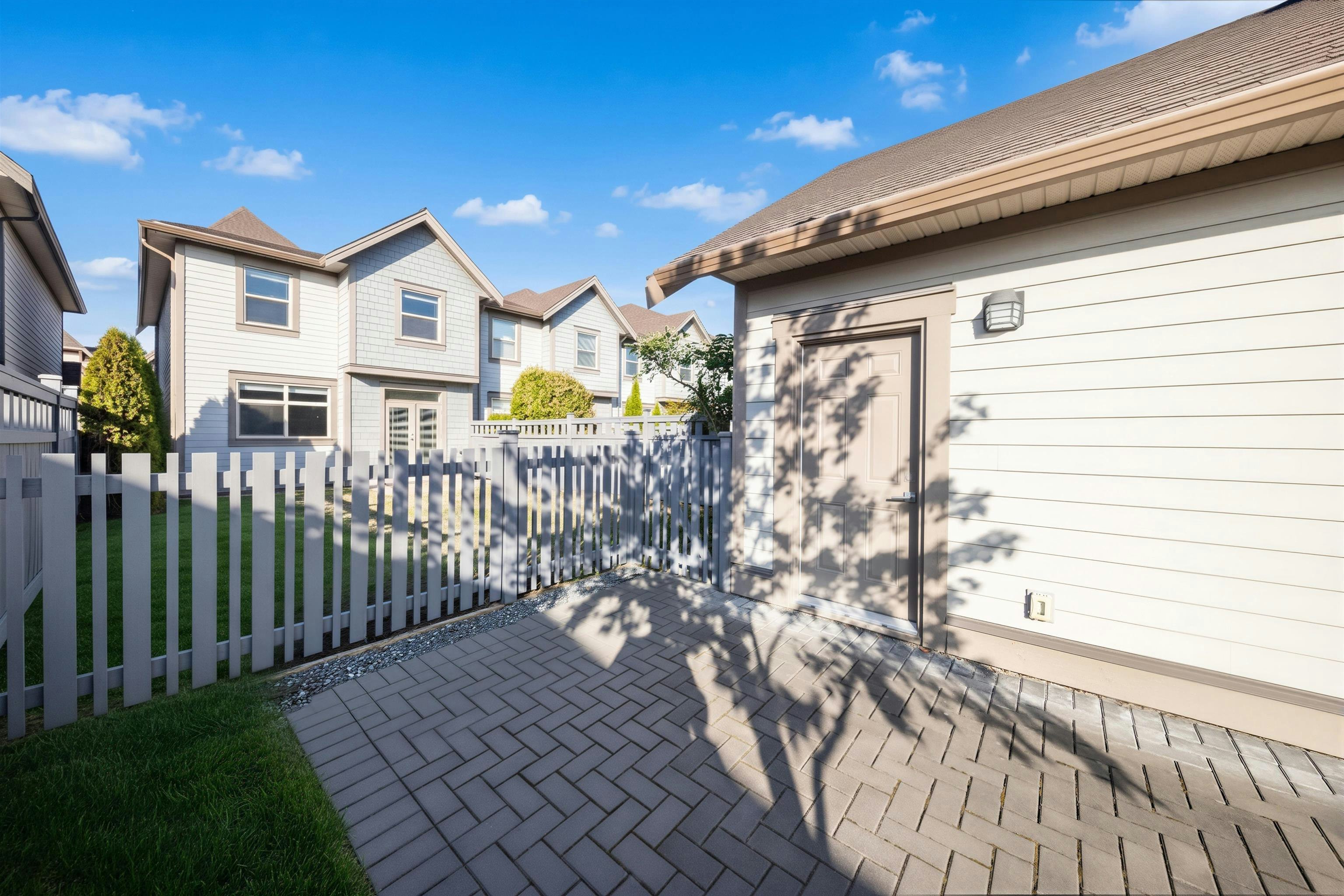 16476 24a Avenue, Surrey, BC, V3Z 0V8 - 33